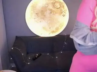 Karlayegge  live sex cam