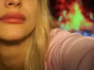 Karlayegge  live sex cam