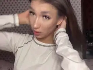 Madiebazzel  live sex cam