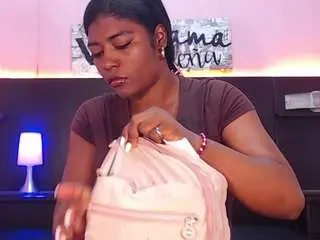 Malorybrown  live sex cam