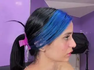 Valewhite  live sex cam