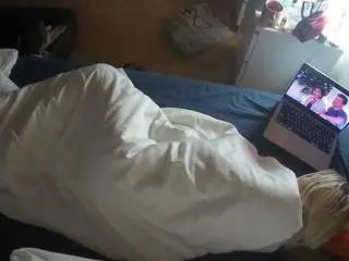 Voyeurcam-julmodels-greybed-2  live sex cam