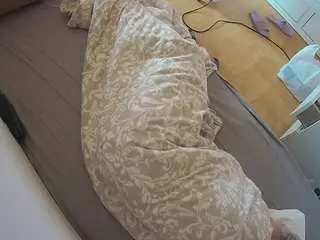 Voyeurcam-julmodels-greybed-2  live sex cam