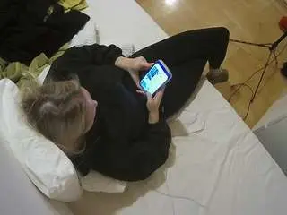 Voyeurcam-julmodels-greybed-2  live sex cam