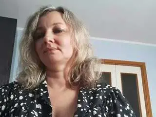 Edithmanning  live sex cam