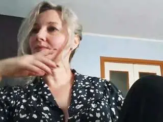 Edithmanning  live sex cam