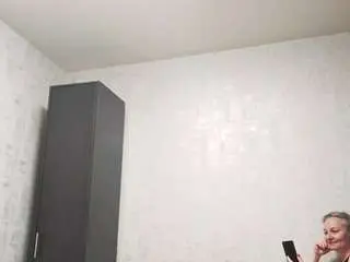Edithmanning  live sex cam