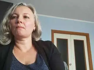 Edithmanning  live sex cam