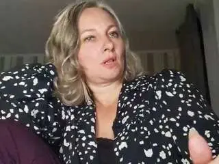 Edithmanning  live sex cam