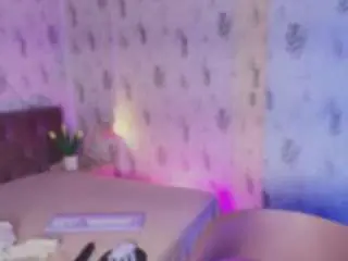 Emyliesander  live sex cam