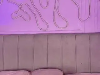 Emyliesander  live sex cam