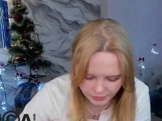 Essie-fanning  live sex cam