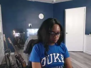 Khloearmami  live sex cam