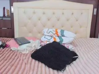 Zoe-miller24  live sex cam