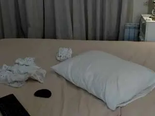 Eva-lewisvalley  live sex cam