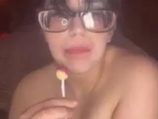 Gothmami327  live sex cam