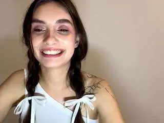 Hattiewassam  live sex cam