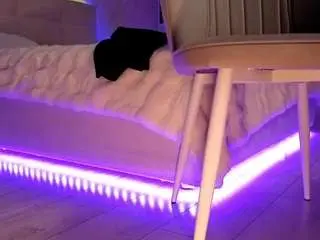 Krisslovesnort  live sex cam