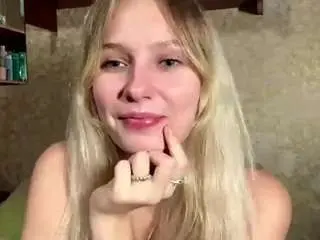 Remedioshinegardner  live sex cam