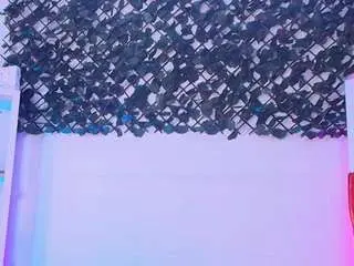 Louisenails  live sex cam