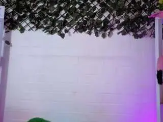 Louisenails  live sex cam