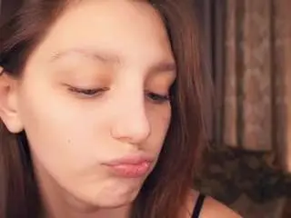 Ludiecraigen  live sex cam