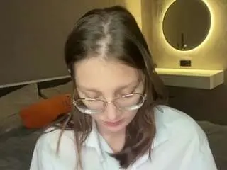 Ludiecraigen  live sex cam