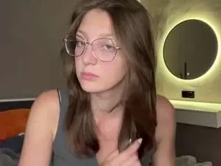 Ludiecraigen  live sex cam