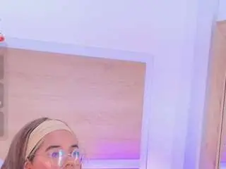 Niickypurple  live sex cam