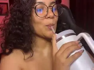 Saharariderrr  live sex cam