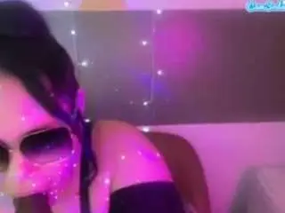 Thickfreakylatina  live sex cam