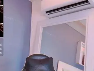 Saranixxon  live sex cam