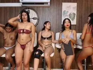 Dayannawins  live sex cam