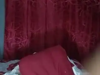 Sexy-liciouss  live sex cam