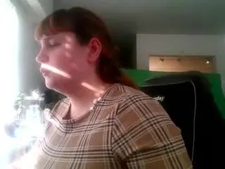 Bustyprincessleila  live sex cam