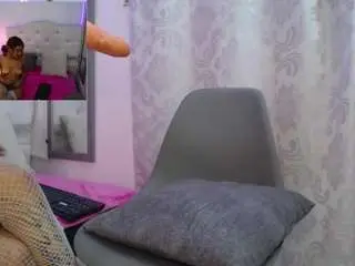 Cloe-honny  live sex cam