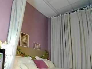 Dearly-emily  live sex cam