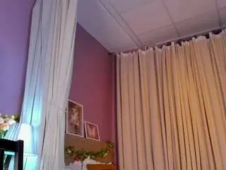Dearly-emily  live sex cam