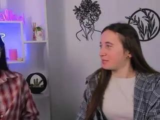 Emma-swee  live sex cam