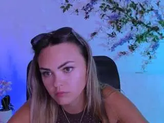 Mabel-light  live sex cam