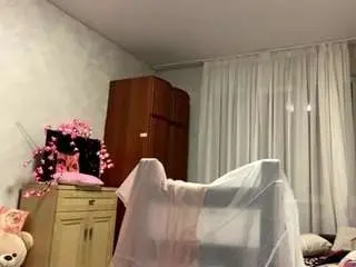 Meridethhultquist  live sex cam