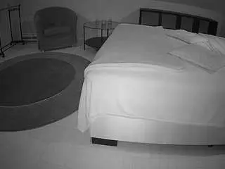 Voyeurcam-julmodels-whitebed-6  live sex cam