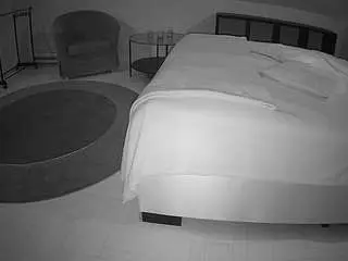 Voyeurcam-julmodels-whitebed-6  live sex cam