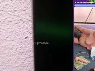 Creepycrawlyqueen  live sex cam