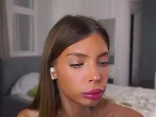 Kittyummy  live sex cam