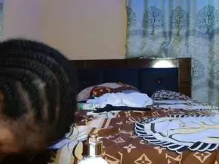 Serena101  live sex cam