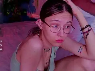 Sharlikiss  live sex cam