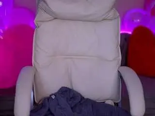 Silverrmoon  live sex cam