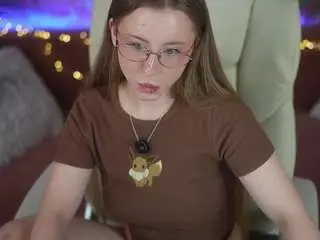 Silverrmoon  live sex cam