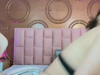 Valeriaa19  live sex cam